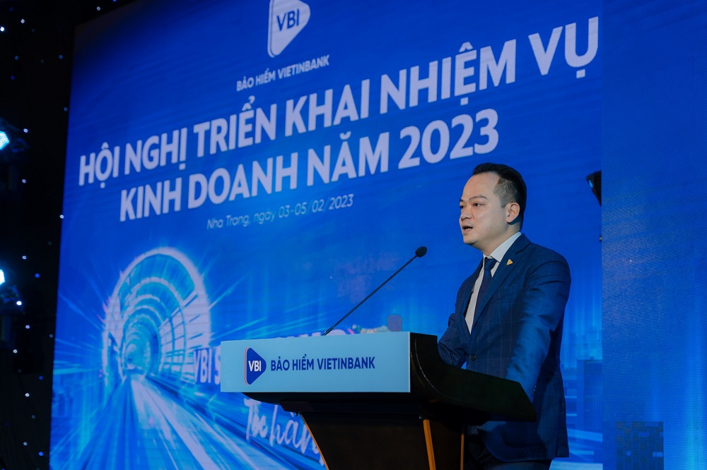 Ông Nguyễn Huy Quang – Chủ tịch HĐQT Bảo hiểm VietinBank – VBI phát biểu chỉ đạo tại Hội nghị triển khai nhiệm vụ kinh doanh năm 2023.