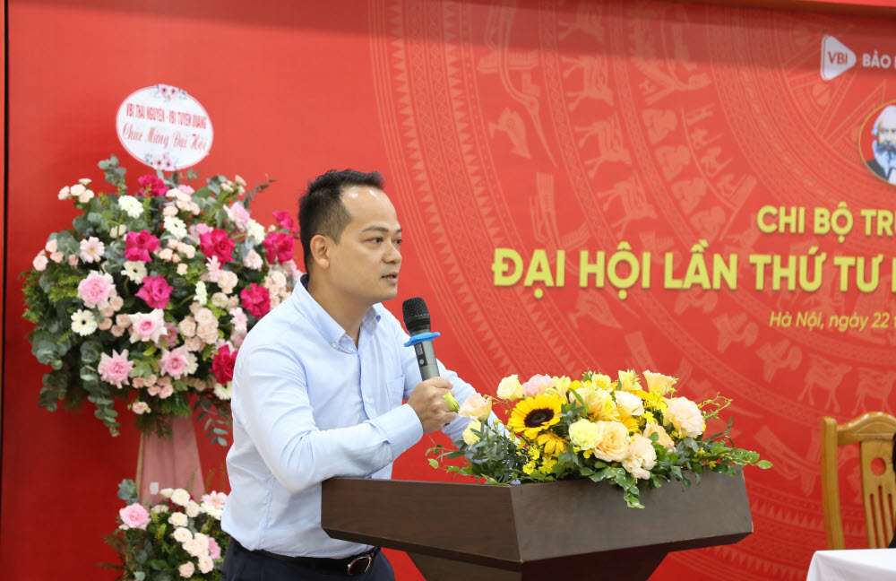 Bí thư Đảng bộ, Chủ tịch Tổng Công ty Nguyễn Huy Quang phát biểu tại Đại hội